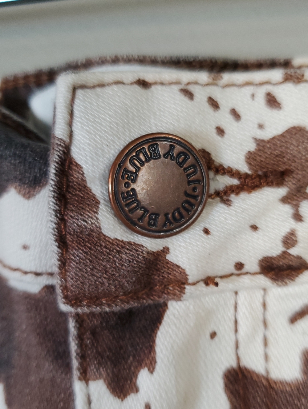 Judy Blue Cow Print High-Rise Denim, Raw Hem Shorts - Brown/White. Small - Picture 5 of 9